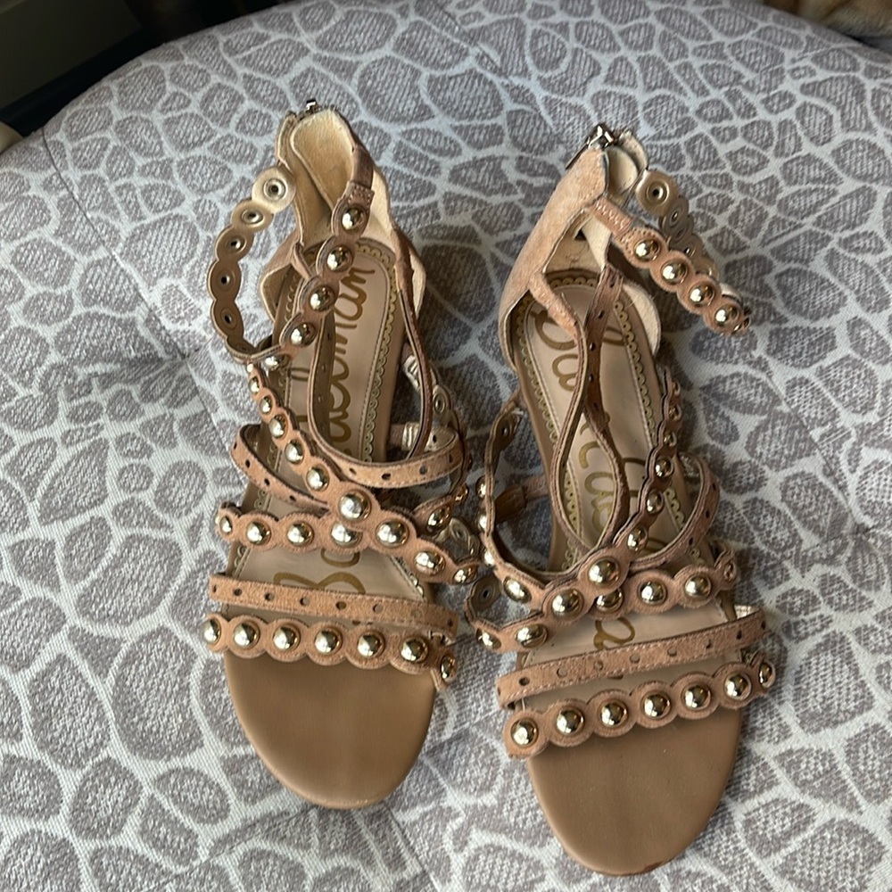 Sam Edelman, beige suede sandals with gold round studs size 7, wedge 1 inch heel